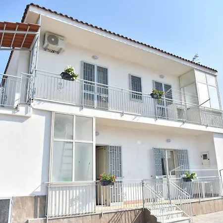 Apartment Domus Nunzia